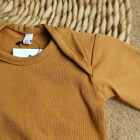 Longsleeve caramel effen